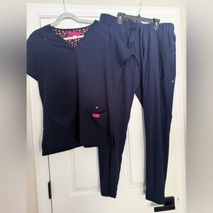 Betsy Johnson Scrub set by Koi sz Large
